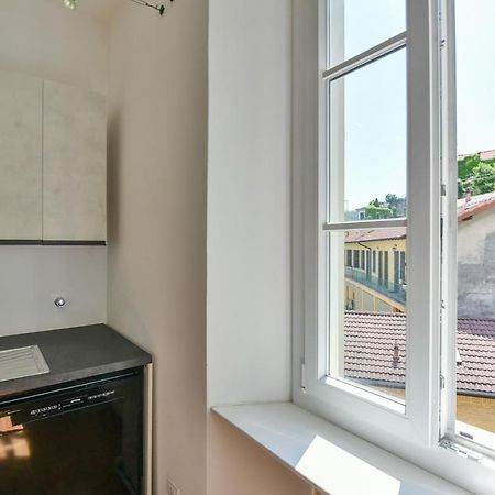 Volta Central Apartment By Quokka 360 - Minimal Flat In Cernobbio Ngoại thất bức ảnh